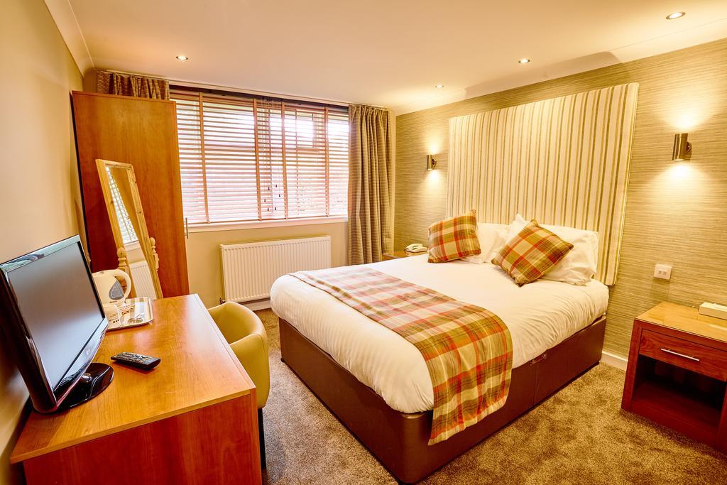 Abbotsford Hotel Дъмбартън Екстериор снимка