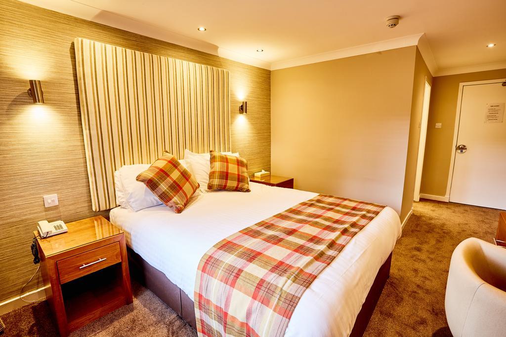Abbotsford Hotel Дъмбартън Екстериор снимка