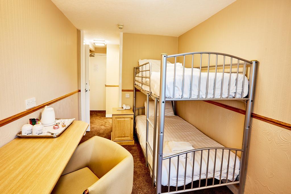 Abbotsford Hotel Дъмбартън Екстериор снимка