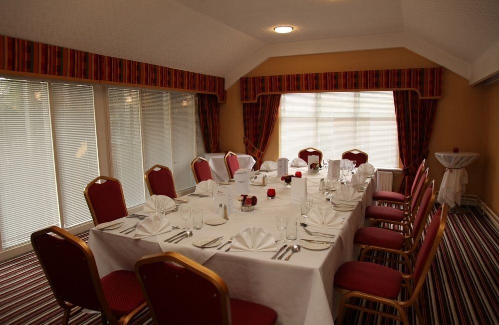 Abbotsford Hotel Дъмбартън Екстериор снимка